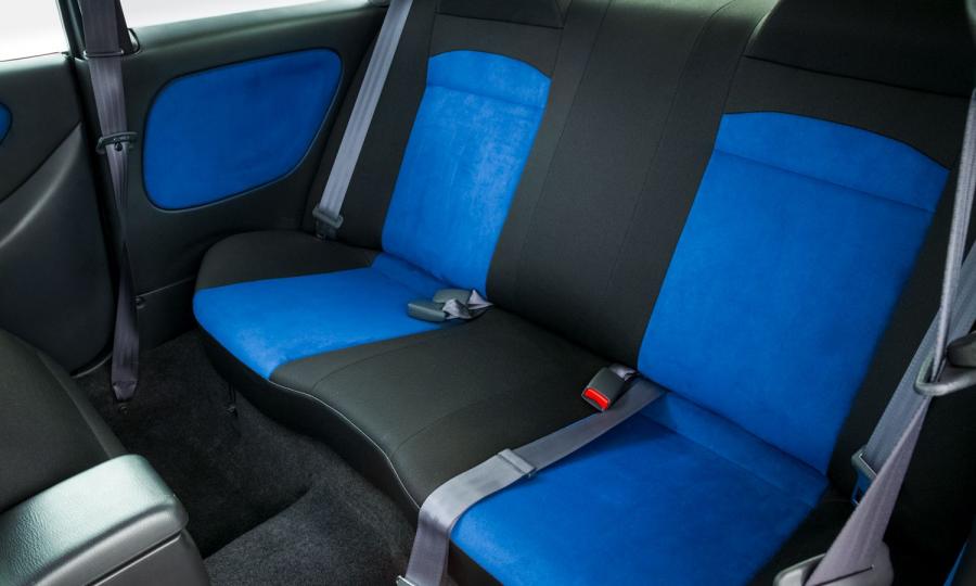 Интерьер Subaru Impreza 22B STi (196 of 400) 1998 года  (UK) (фото 28 из 32)